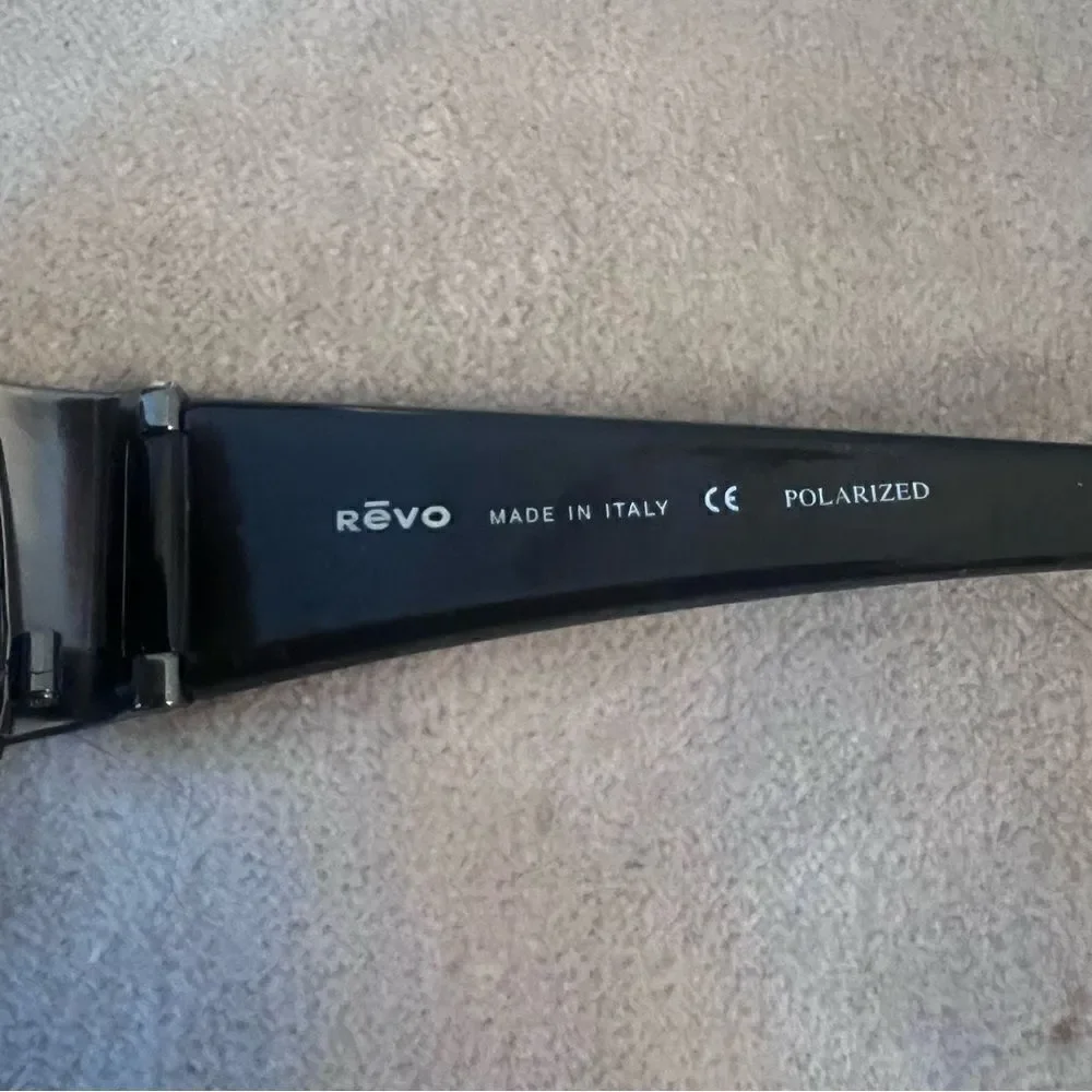 Revo Polarized Sunglasses- 3065 080/J7 64-17 125